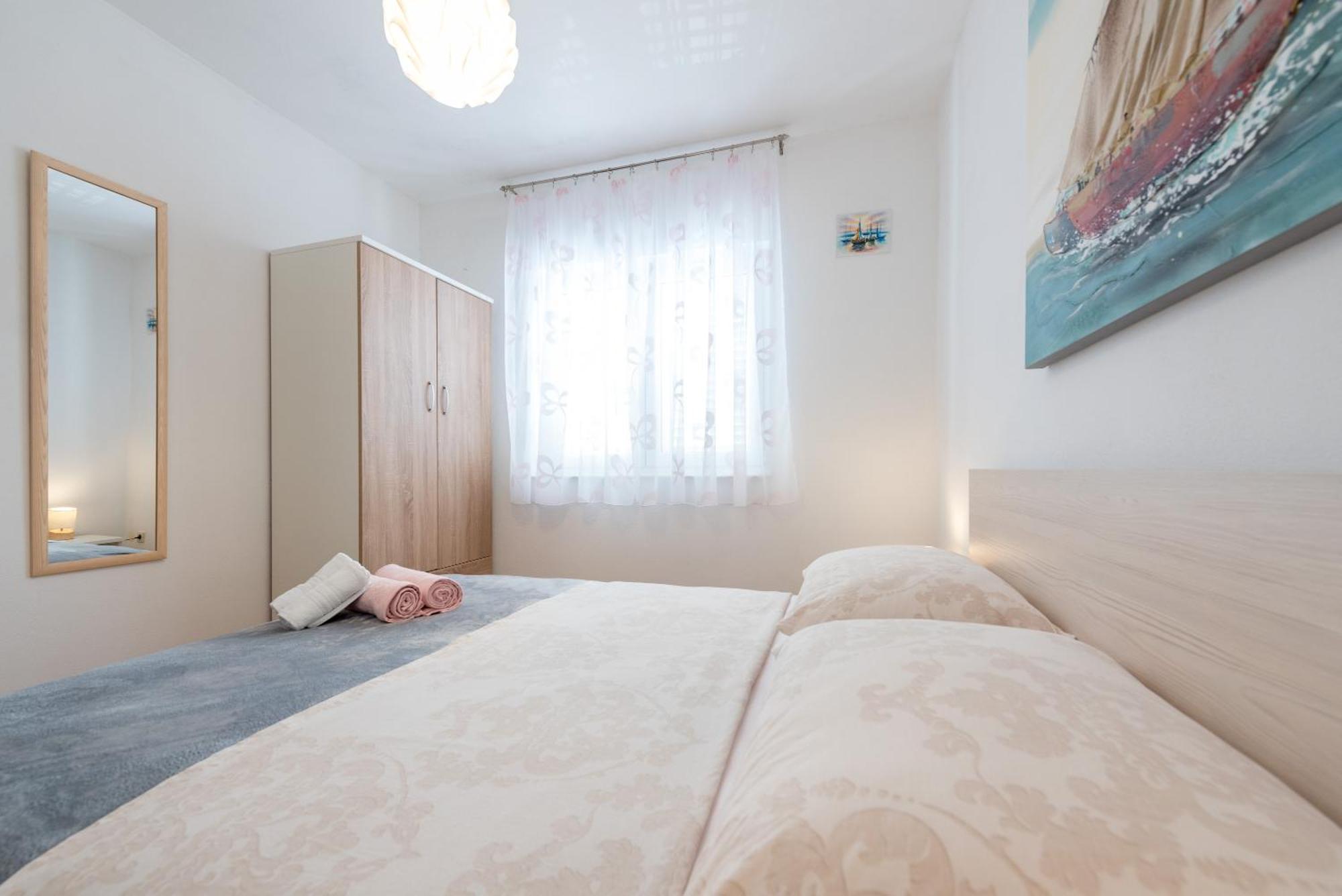 Luxury Apartment With Garden Jacuzzi And Wellness 트로기르 외부 사진
