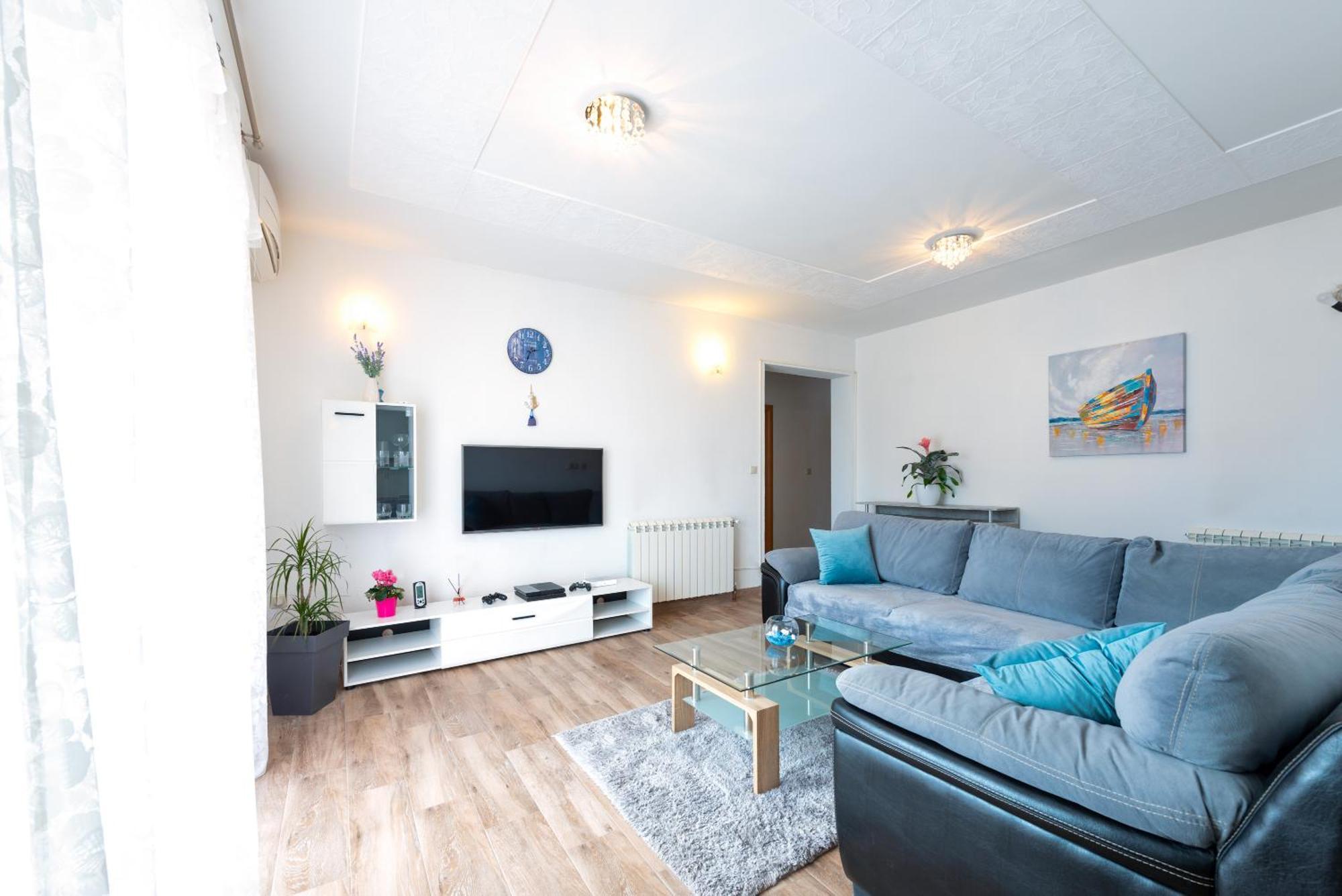 Luxury Apartment With Garden Jacuzzi And Wellness 트로기르 외부 사진