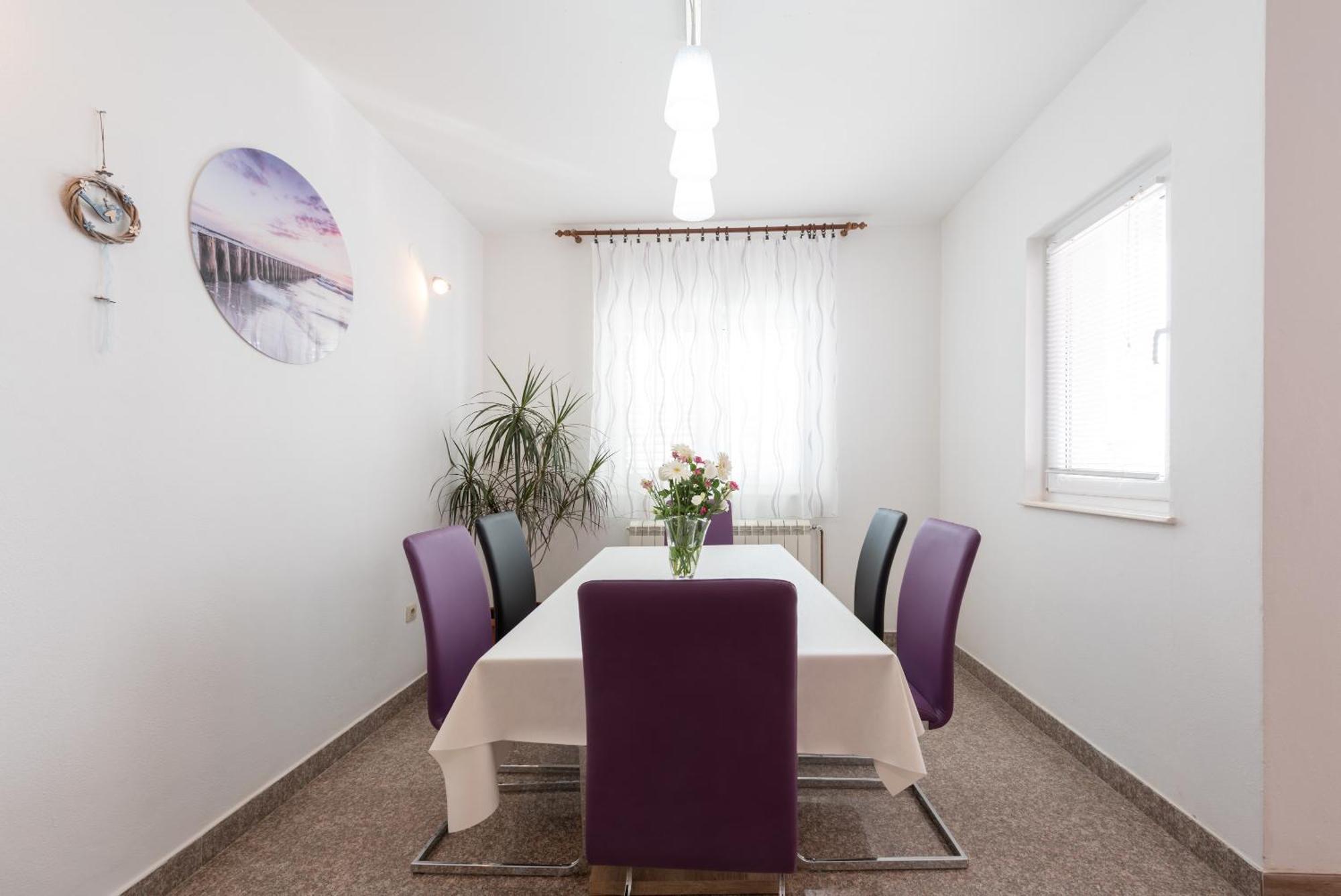 Luxury Apartment With Garden Jacuzzi And Wellness 트로기르 외부 사진